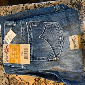 Boys Wrangler 20X Extreme Relaxed Size 12R